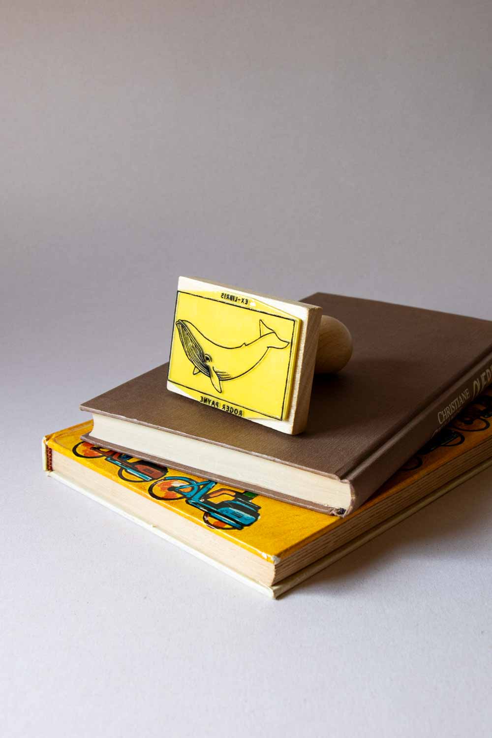 Sello ex-libris con una ballena